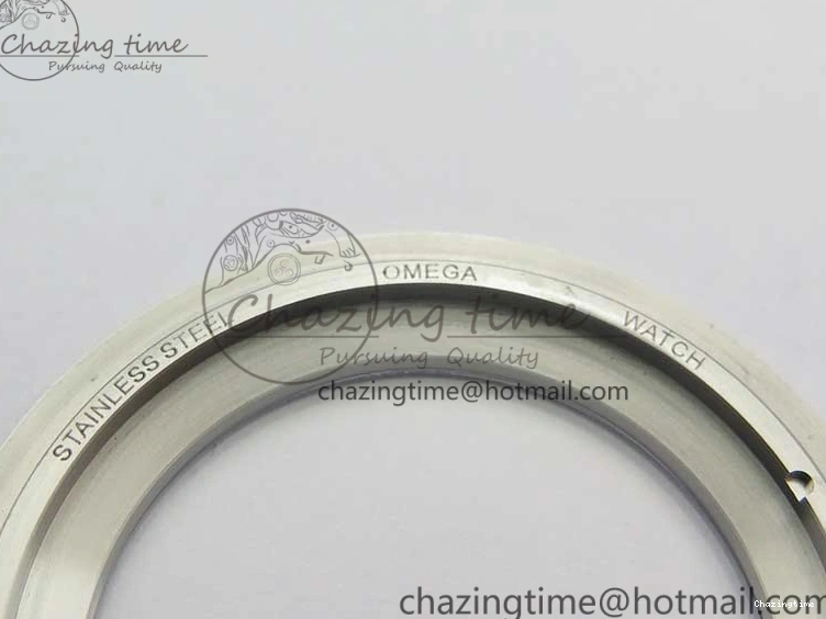 1103 MultiPurpose 2018 Seamaster Diver 300M SS YG VSF 1:1 Best Edition YG Bezel Black Dial on SS YG Bracelet A 7937